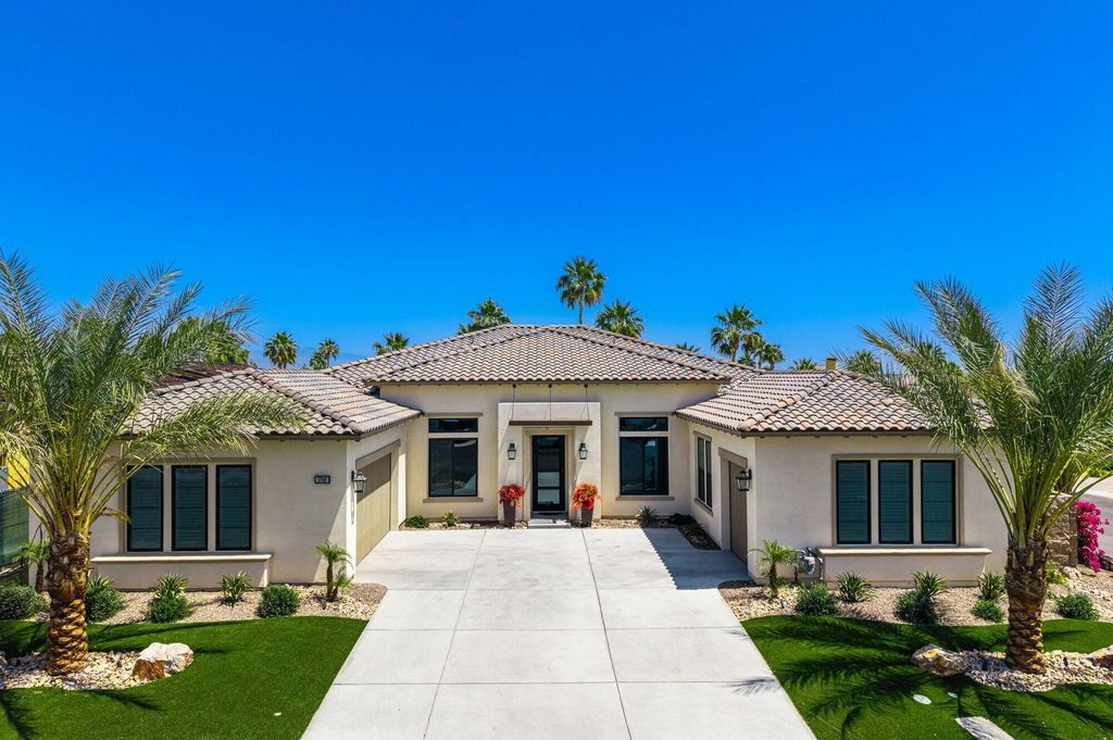 Photo of 57910 Stone Creek W, La Quinta, CA 92253 (MLS # 219129235)