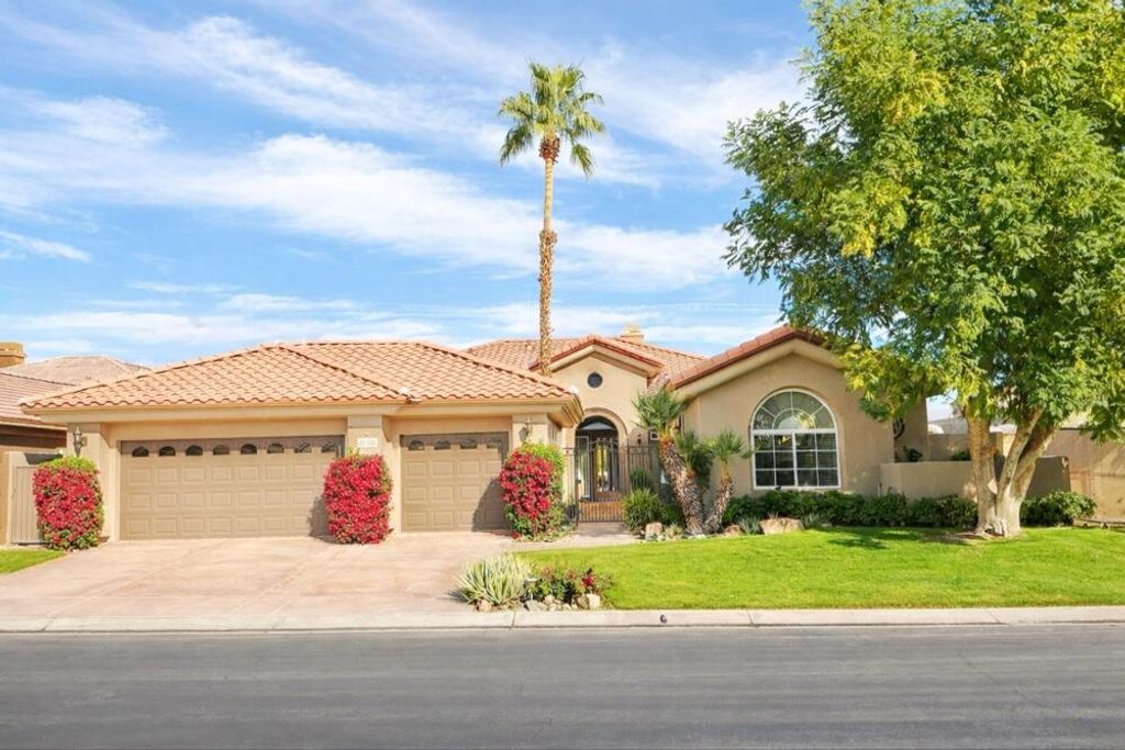 Photo of 81650 Tiburon Drive, La Quinta, CA 92253 (MLS # 219140377)