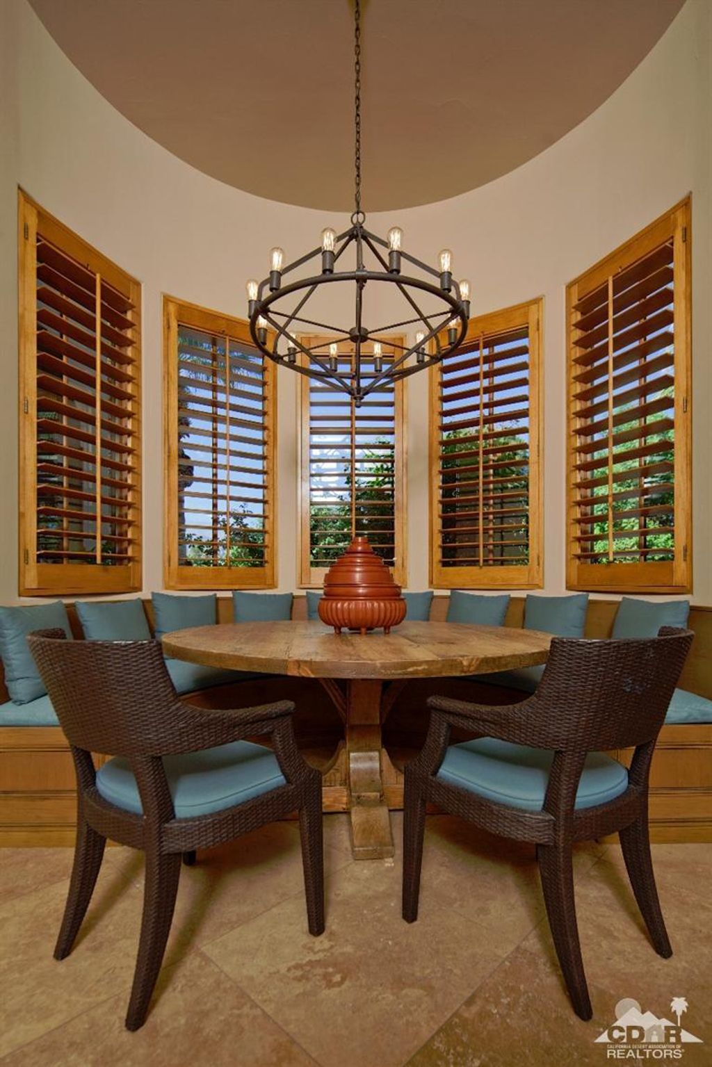 listing image 10990365445767342876