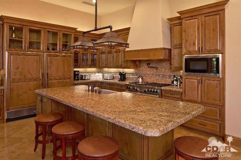listing image 10998611651000407801