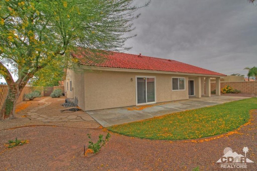 listing image 10999521358123703023