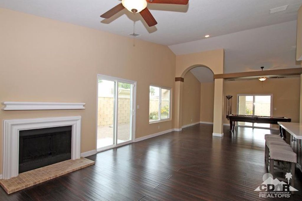 listing image 10993445545154130807