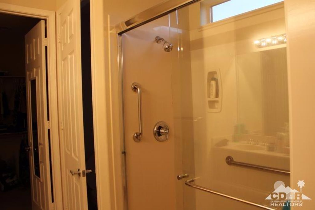 listing image 10991814428080871091