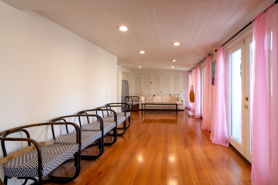 Palm Springs, California 92264, United States, 7 Bedrooms Bedrooms, ,5 BathroomsBathrooms,Residential,Active,242092