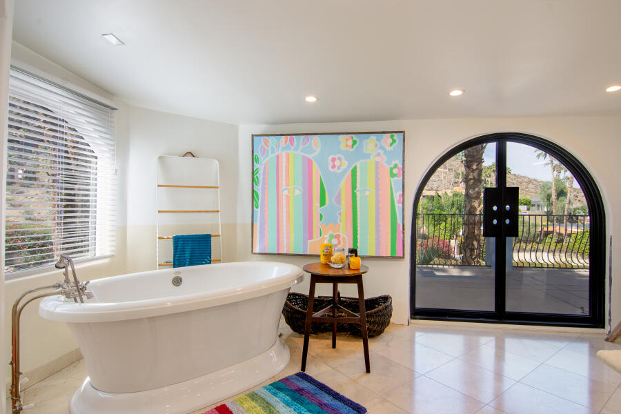 Palm Springs, California 92264, United States, 7 Bedrooms Bedrooms, ,5 BathroomsBathrooms,Residential,Active,242092