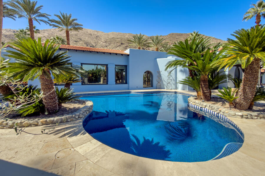 Palm Springs, California 92264, United States, 7 Bedrooms Bedrooms, ,5 BathroomsBathrooms,Residential,Active,242092