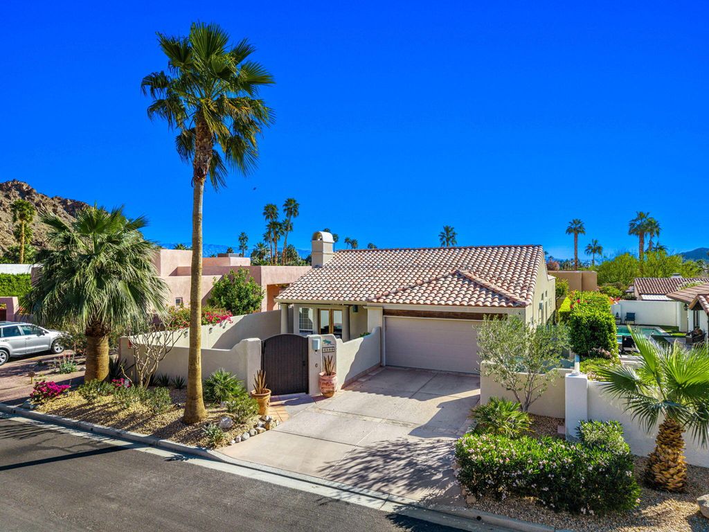 Photo of 51460 Avenida Juarez, La Quinta, CA 92253 (MLS # 219143853)