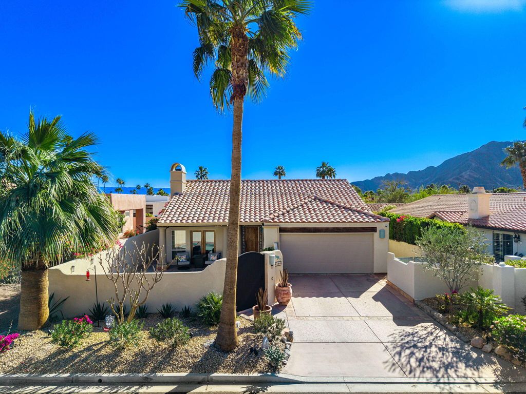 Photo of 51460 Avenida Juarez, La Quinta, CA 92253 (MLS # 219143853)