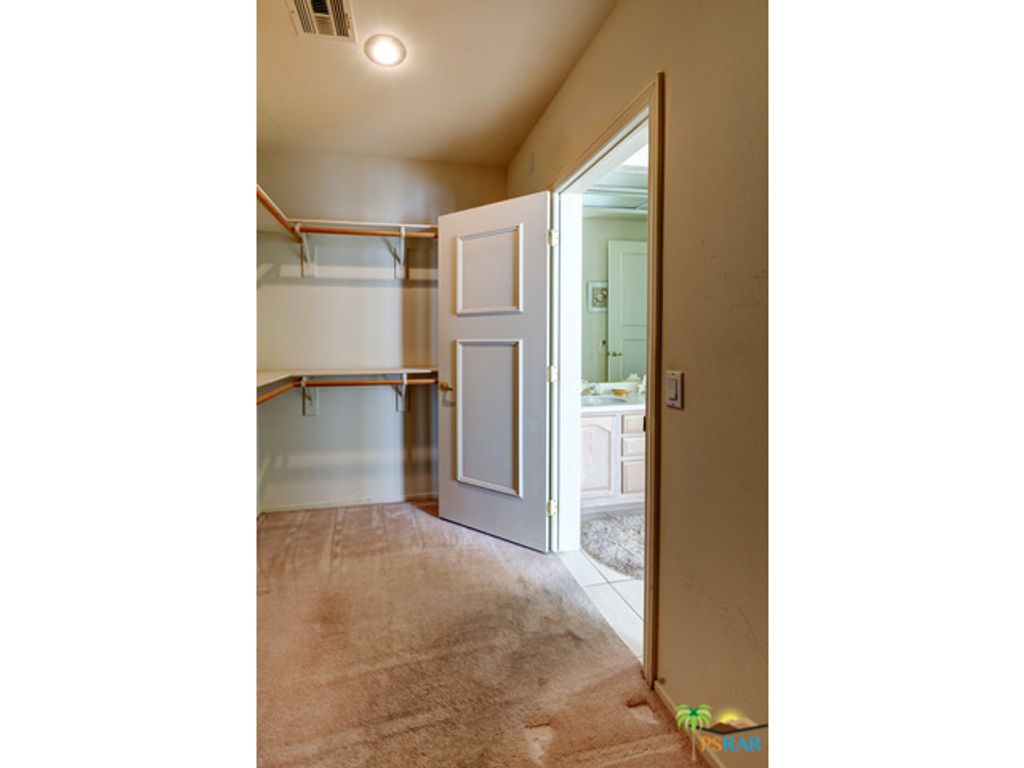 listing image 10997847360132166406