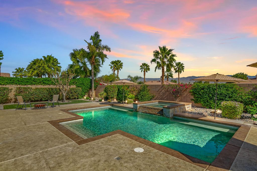 Photo of 43572 Calle Espada, La Quinta, CA 92253 (MLS # 219144489)