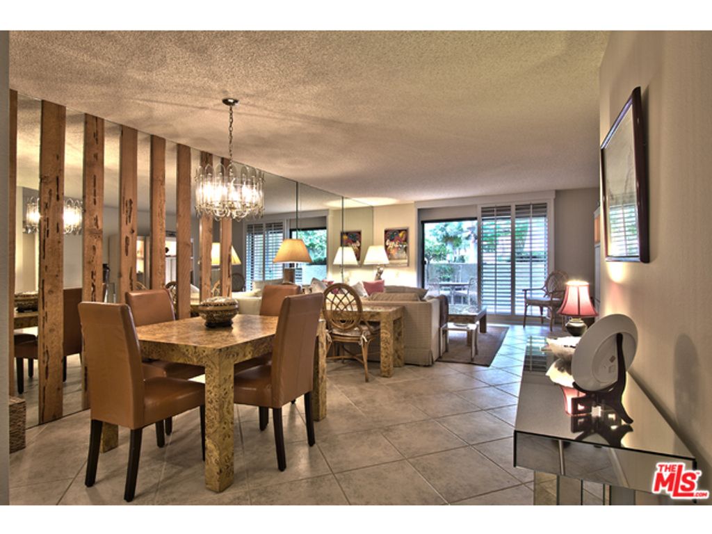 listing image 10995179102570106370