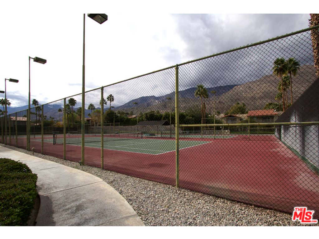 listing image 10997680436117181860