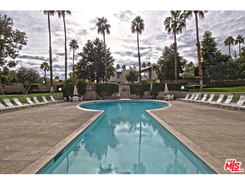 listing image 10997281232777608125