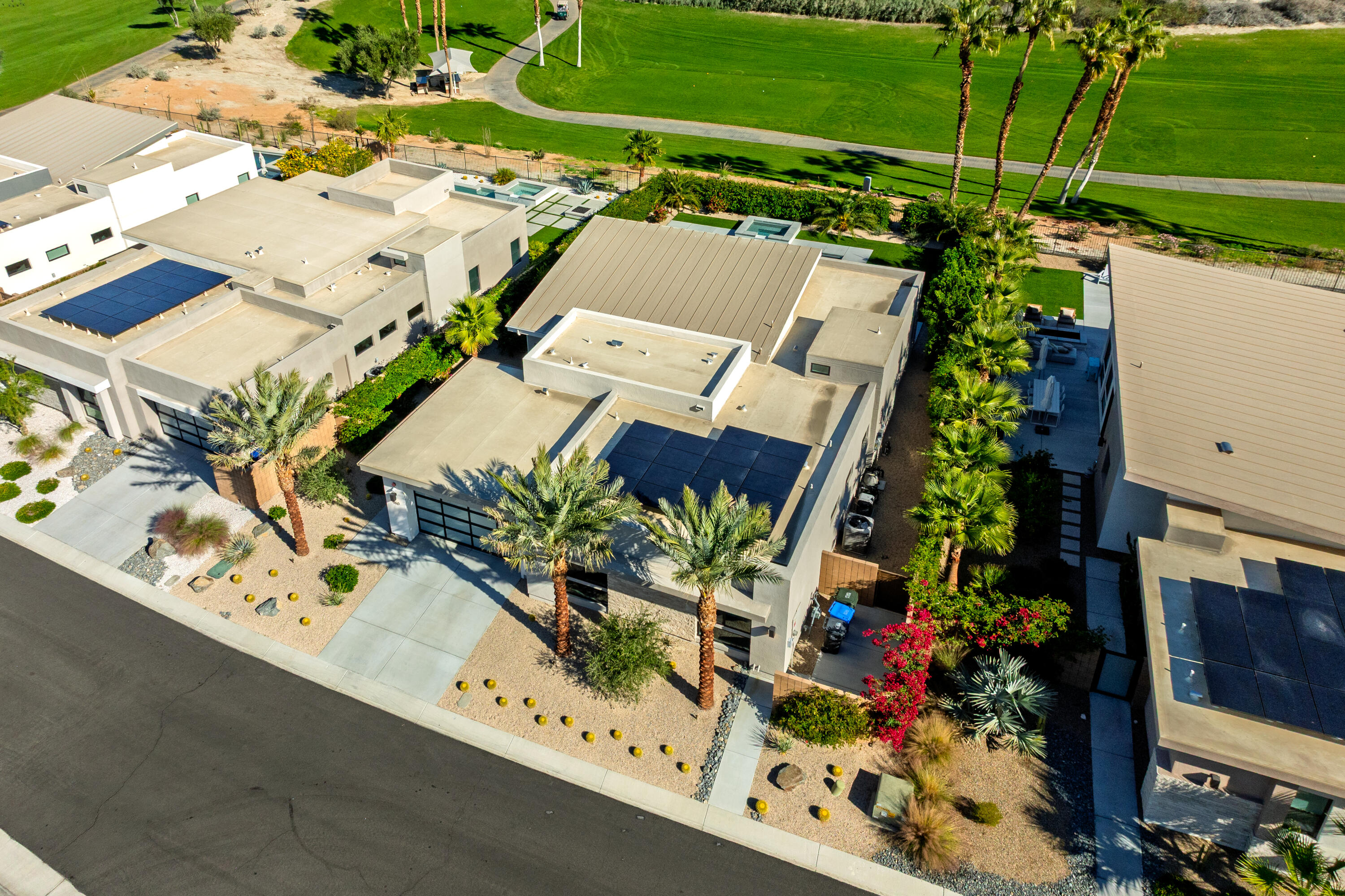 Palm Springs, California 92262, United States, 3 Bedrooms Bedrooms, ,2 BathroomsBathrooms,Residential,Active,252199