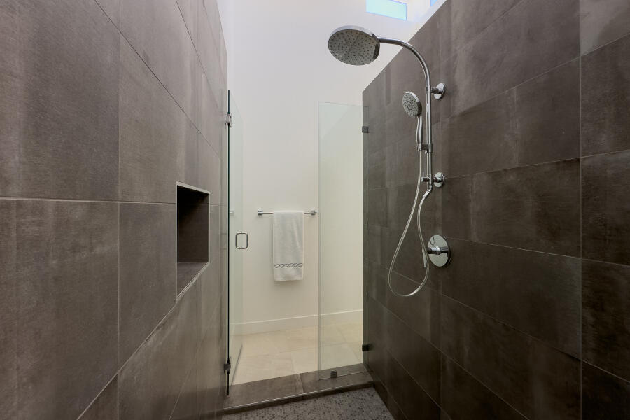 Palm Springs, California 92262, United States, 3 Bedrooms Bedrooms, ,2 BathroomsBathrooms,Residential,Active,252199