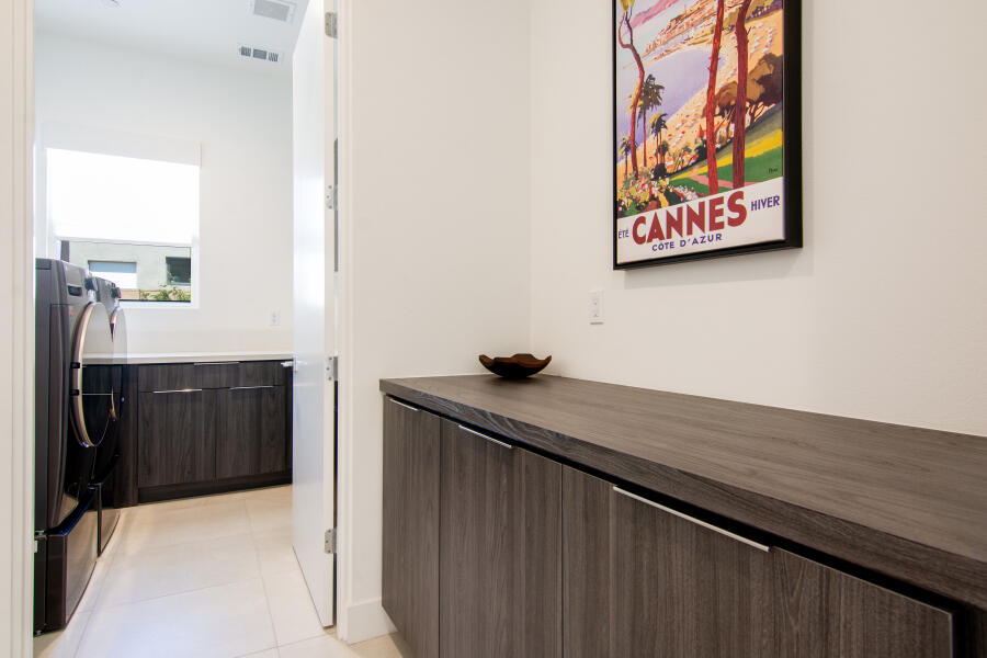 Palm Springs, California 92262, United States, 3 Bedrooms Bedrooms, ,2 BathroomsBathrooms,Residential,Active,252199