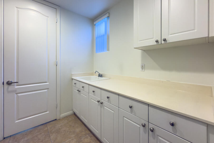 Cathedral City, California 92234, United States, 4 Bedrooms Bedrooms, ,3 BathroomsBathrooms,Residential,Active,227482