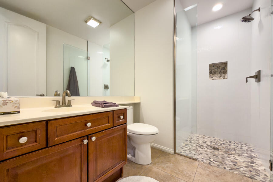 Cathedral City, California 92234, United States, 4 Bedrooms Bedrooms, ,3 BathroomsBathrooms,Residential,Active,227482