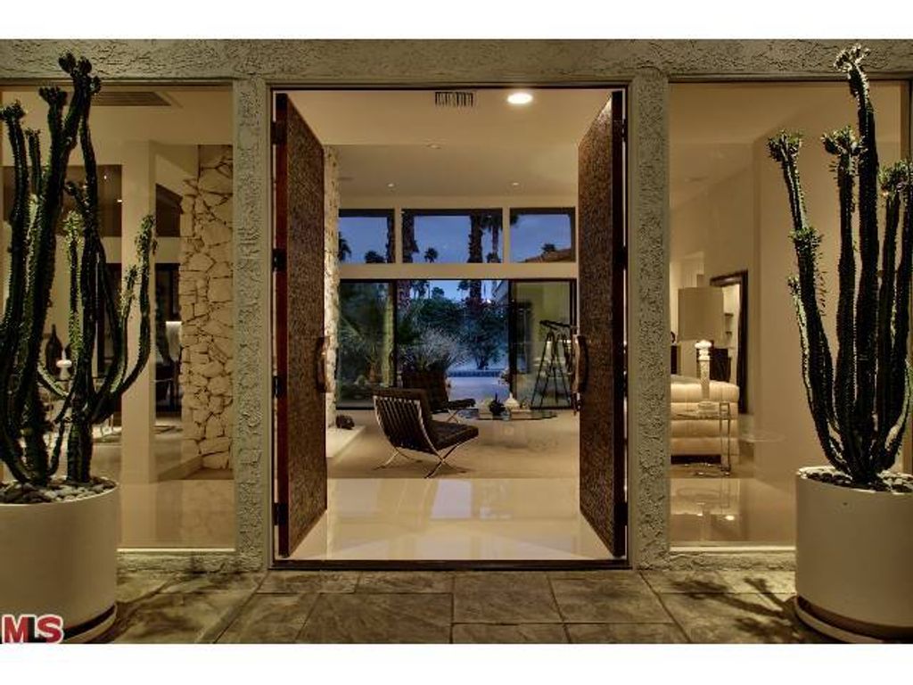 listing image 10991124268462726309