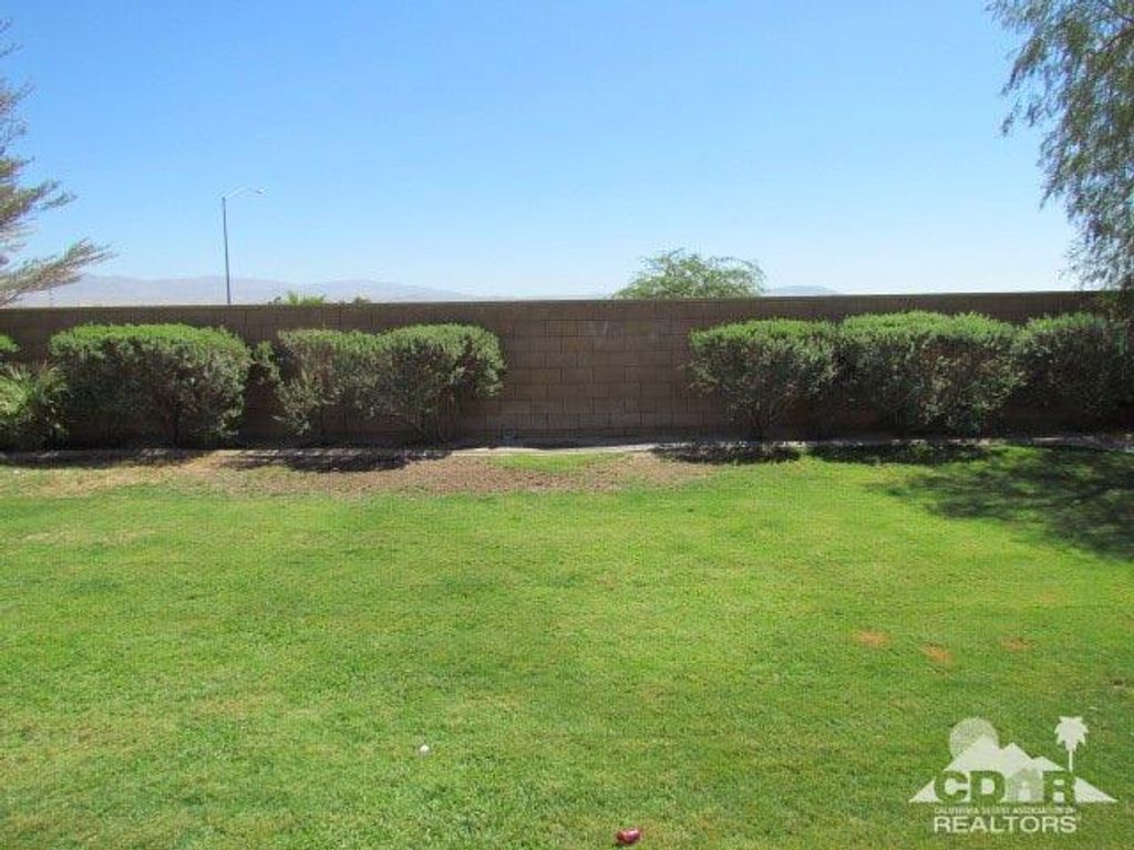 listing image 10992404045406011246