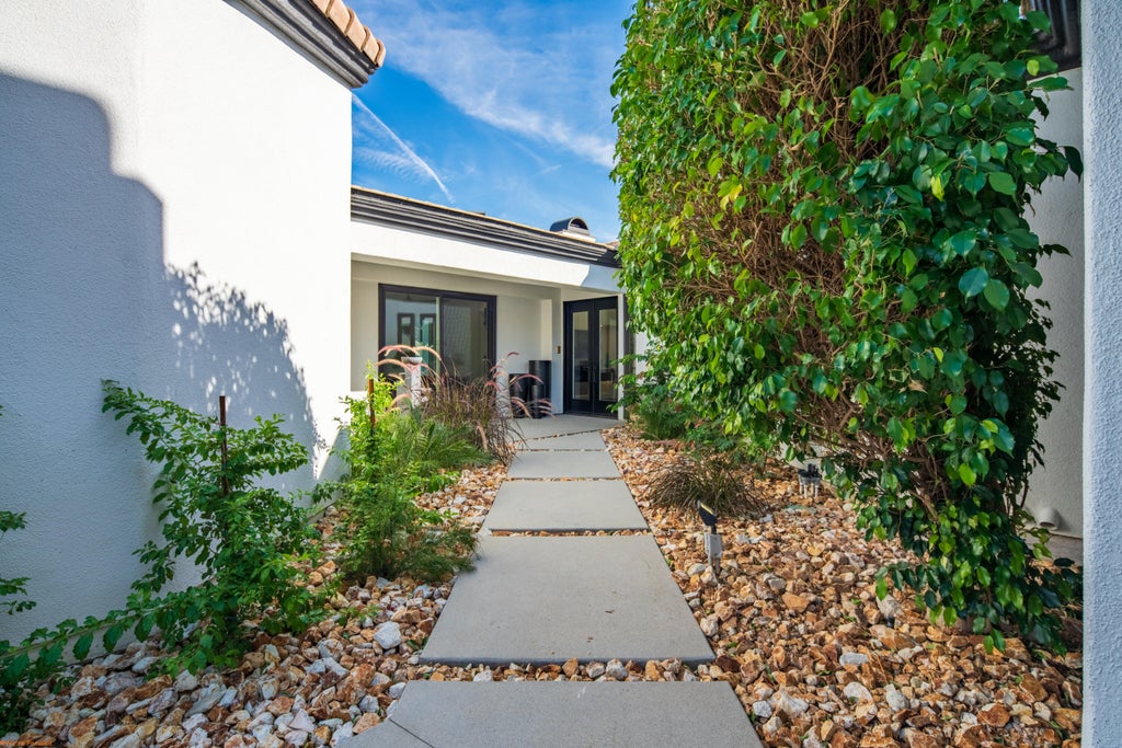 Photo of 47320 Via Koron, La Quinta, CA 92253 (MLS # 219152277)