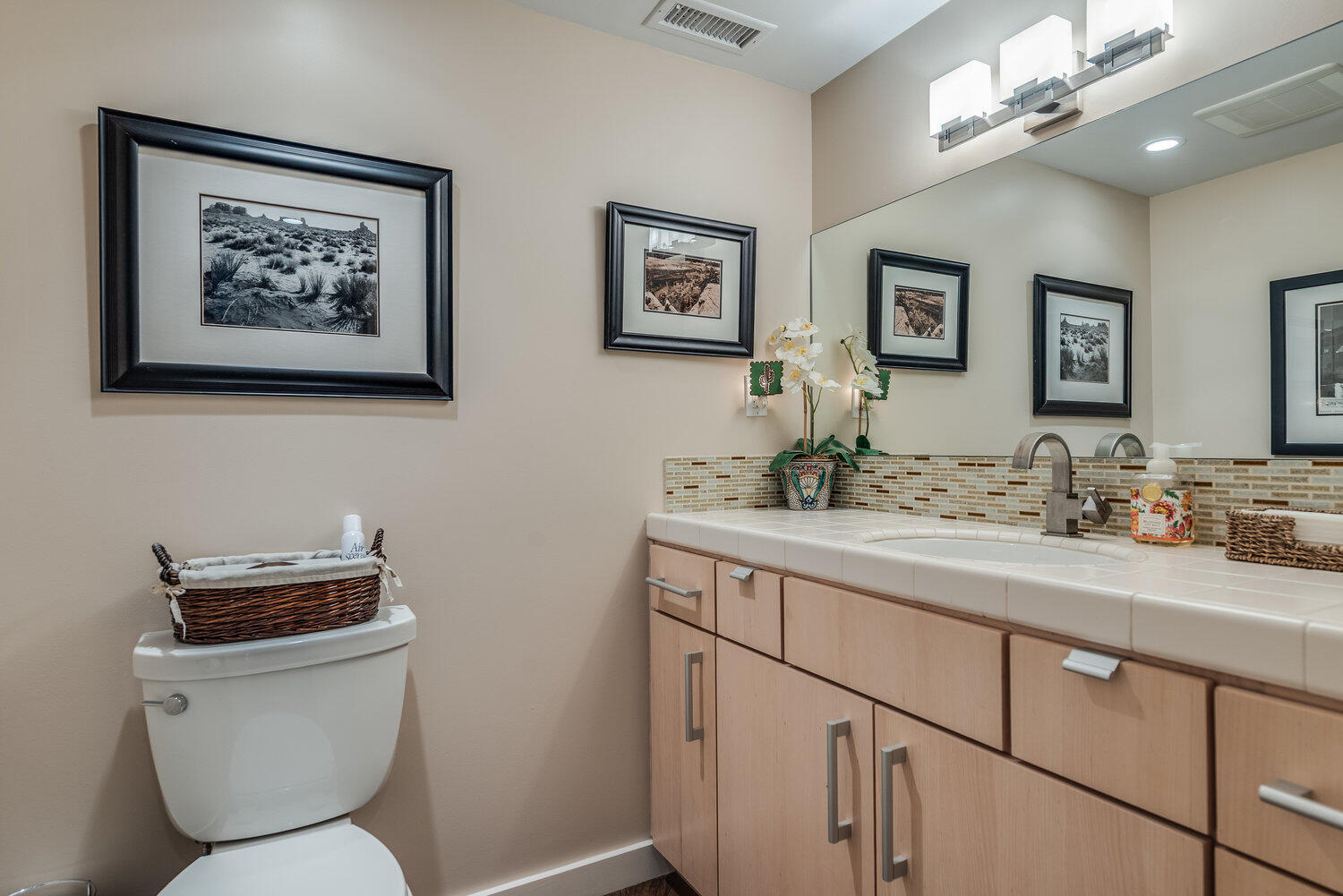 Rancho Mirage, California 92270, United States, 3 Bedrooms Bedrooms, ,3 BathroomsBathrooms,Residential,Active,247496