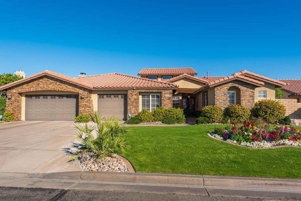Photo of 78910 Galaxy Drive, La Quinta, CA 92253 (MLS # 219142923)