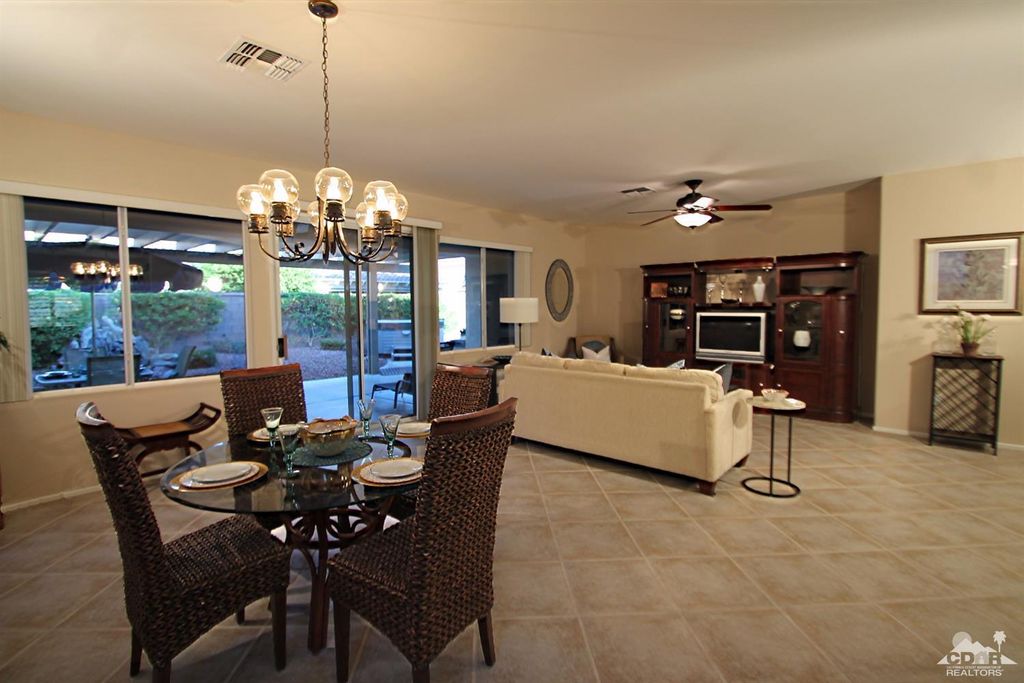listing image 10993179199192931852