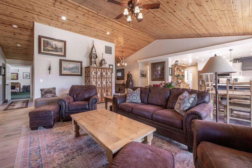 listing image 10999370545284368594