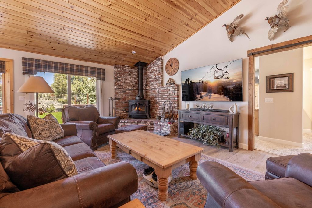 listing image 10995351133603813004