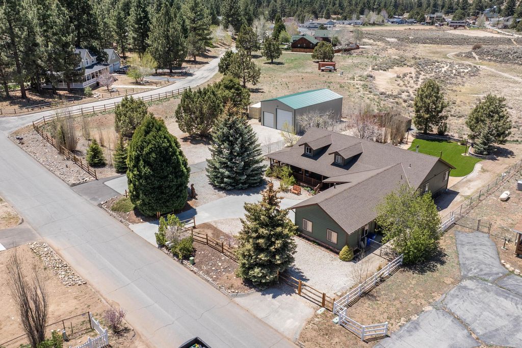 listing image 10998748263698203453