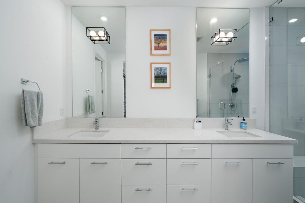 listing image 10997747485108058856