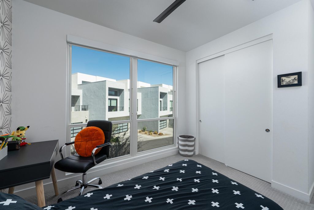 listing image 10991370014694620655