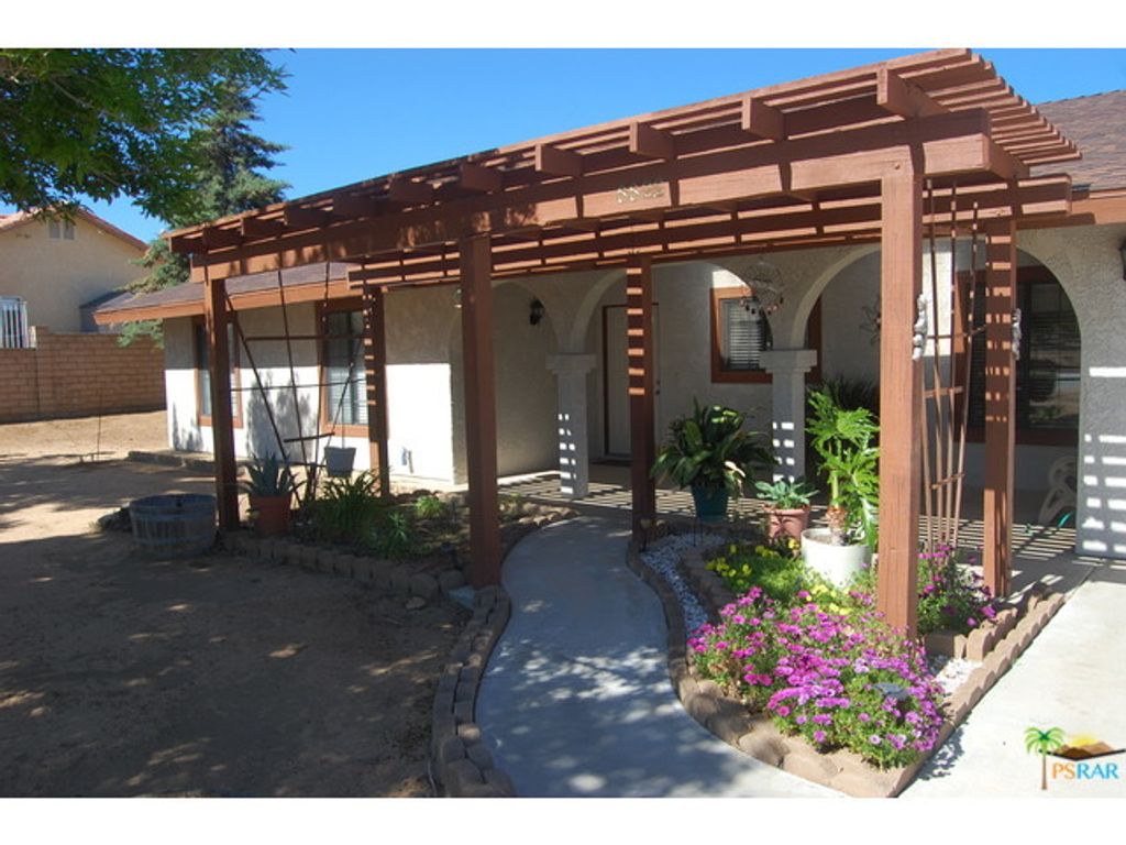 listing image 10999539775474570603
