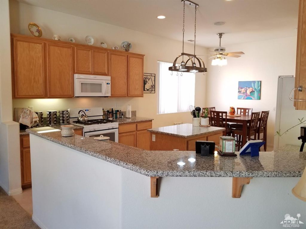 listing image 10990859848506153700
