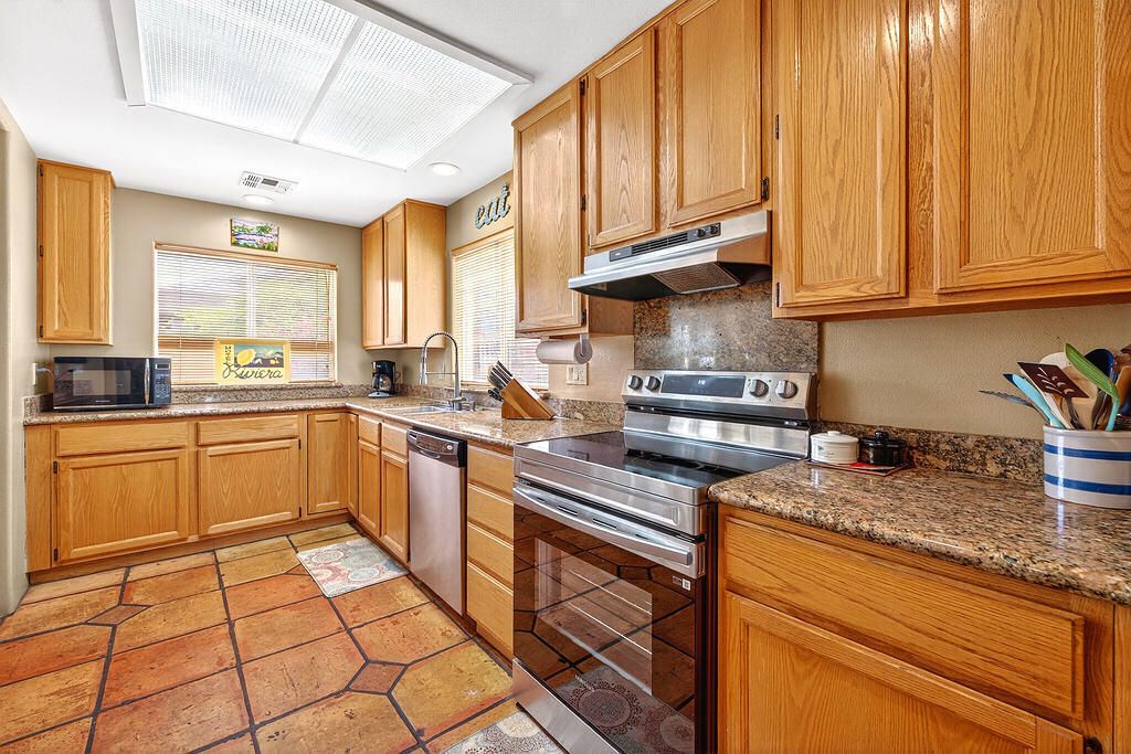 Photo of 77500 Calle Chillon, La Quinta, CA 92253 (MLS # 219146019)