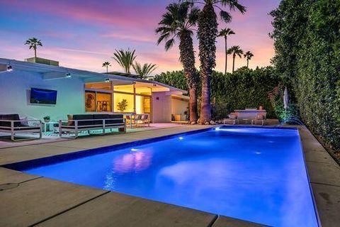 Single Family Residence in Palm Springs CA 226 Airlane Drive.jpg