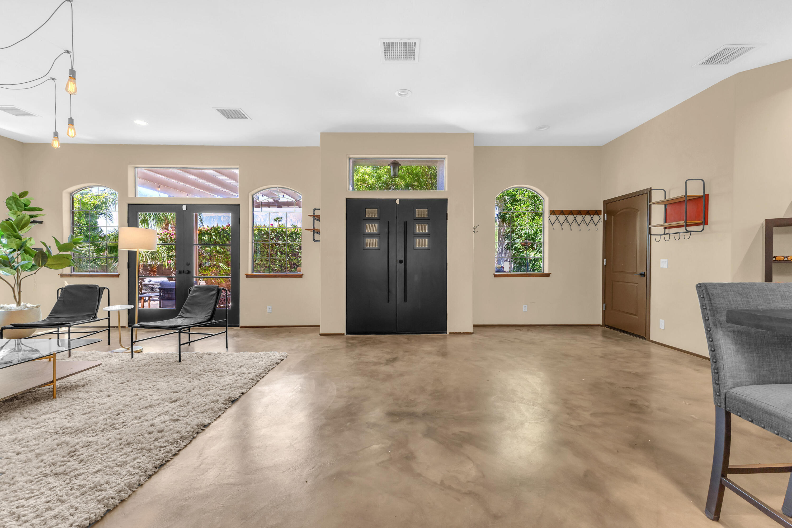 9580 Ekwanok Drive