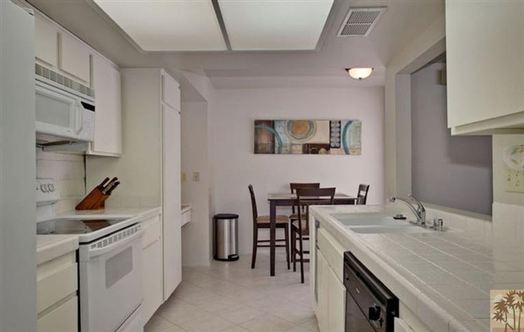 listing image 10996927436167047256