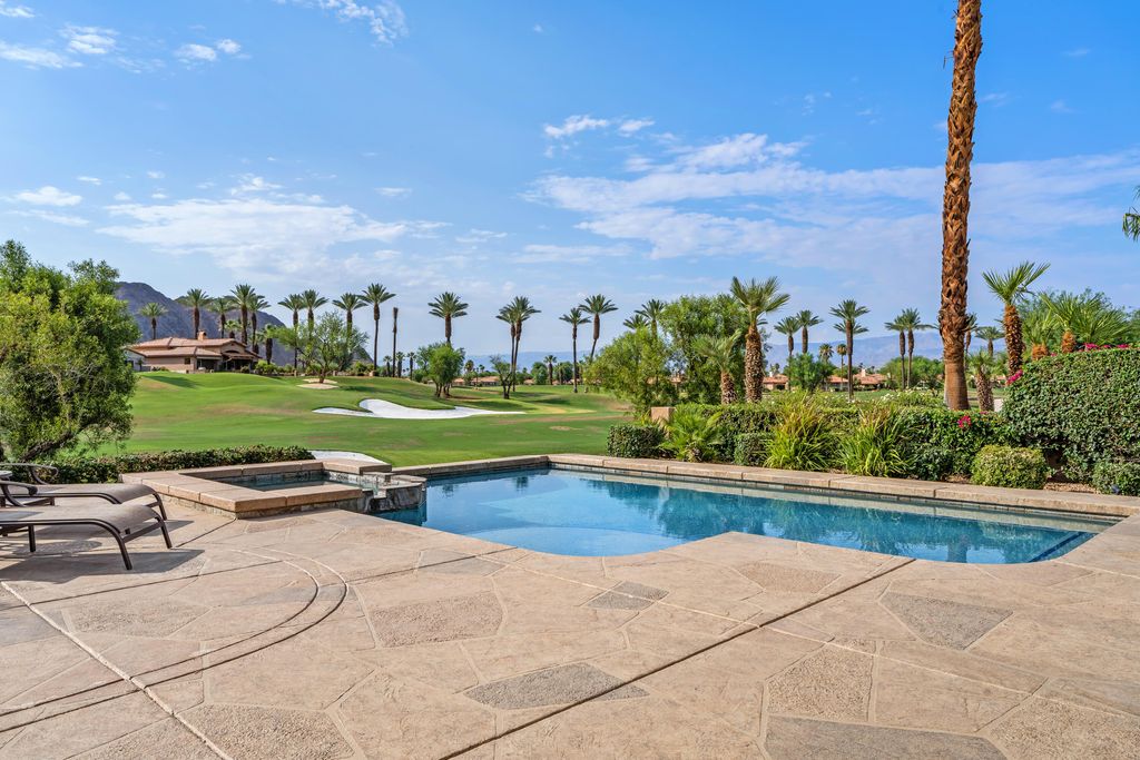 Photo of 78758 Via Carmel, La Quinta, CA 92253 (MLS # 219136619)