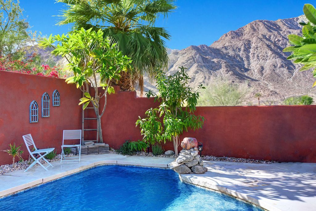 Photo of 53210 Avenida Madero, La Quinta, CA 92253 (MLS # 219145445)