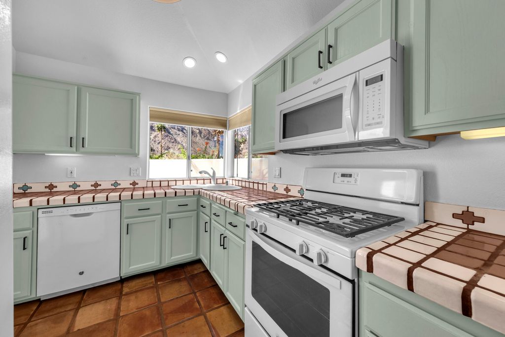 Photo of 77405 Calle Sonora, La Quinta, CA 92253 (MLS # 219145187)