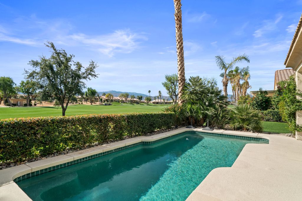 listing image 10999194373273895339