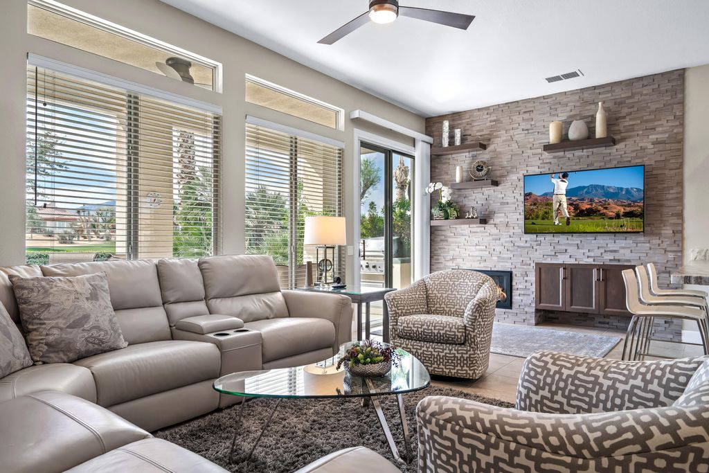 listing image 10991421415464203653