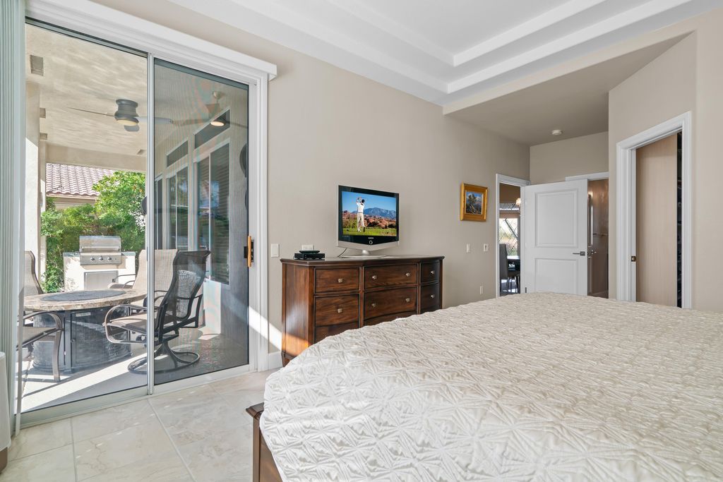 listing image 10992236165247624209