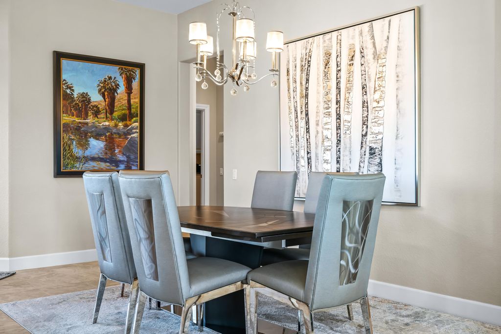 listing image 10993980339232800441