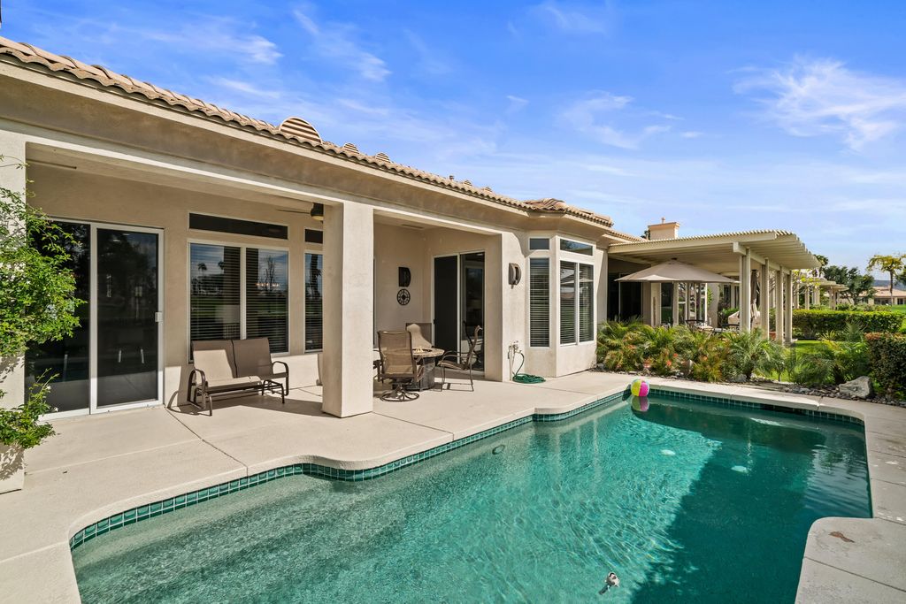 listing image 10996412299689687315