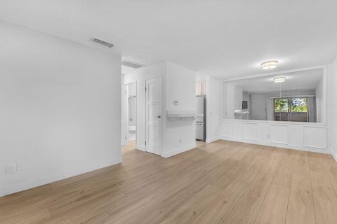 2825 N Los Felices Road Unit 215, Palm Springs, CA 92262 - MLS#: 219124675