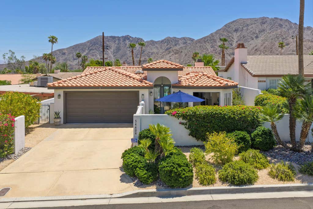 Photo of 54404 Avenida Madero, La Quinta, CA 92253 (MLS # 219149887)