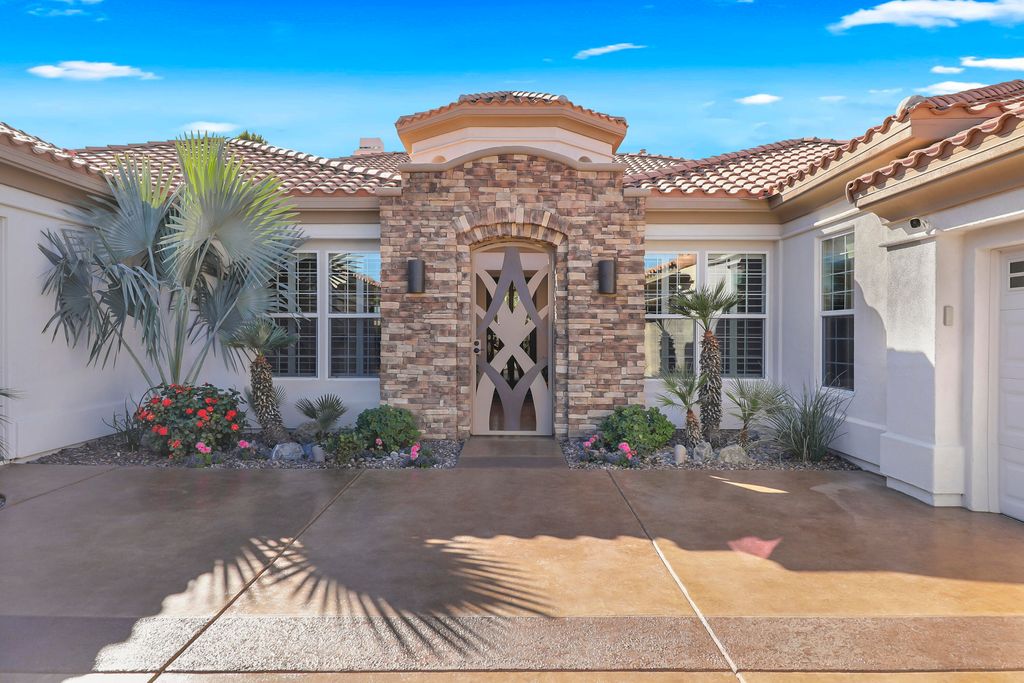 Photo of 81135 Muirfield, La Quinta, CA 92253 (MLS # 219138162)